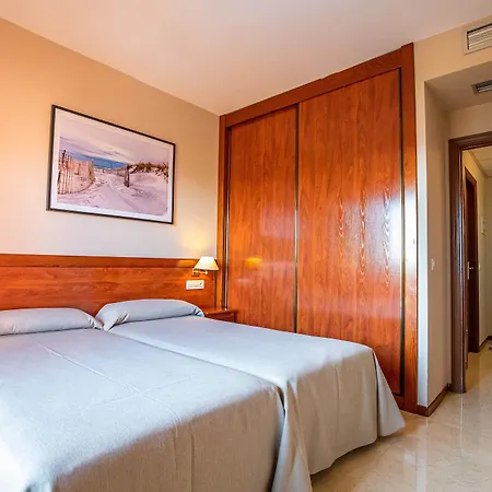 Ilunion Miramar Aparthotel 3*