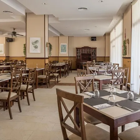 Ilunion Miramar Апарт-отель