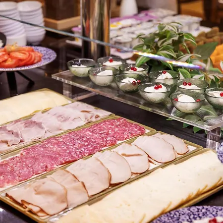 Ilunion Miramar شقة فندقية 3*