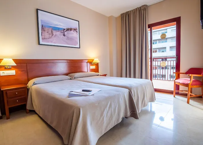 Ilunion Miramar شقة فندقية