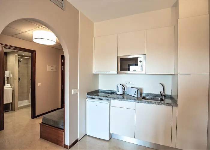 Ilunion Miramar شقة فندقية 3*