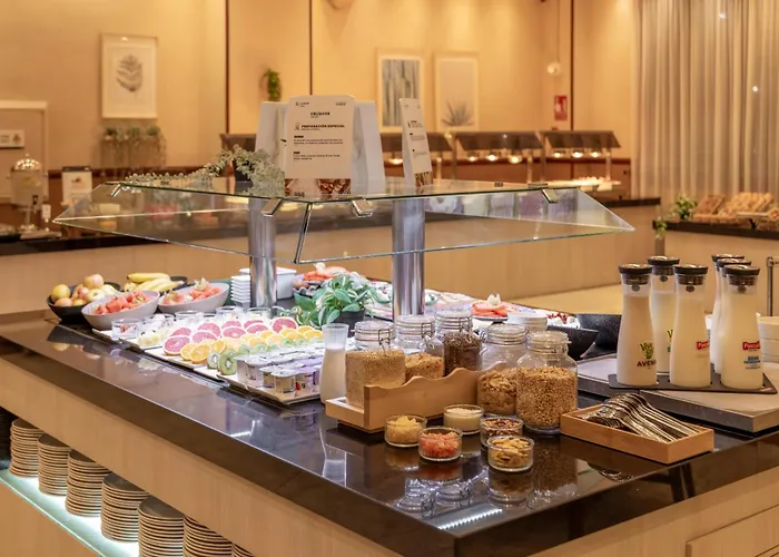 Ilunion Miramar 3* فوينخيرولا