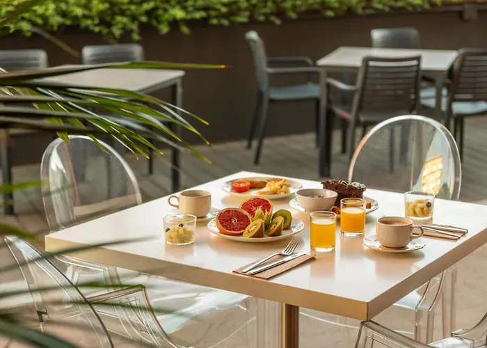 Ilunion Miramar 3* فوينخيرولا